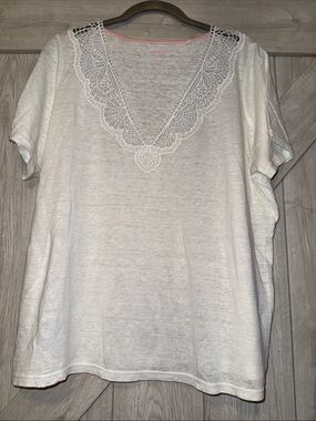 Boden Linen Short Sleeve Tee with Embroidered V-Neck